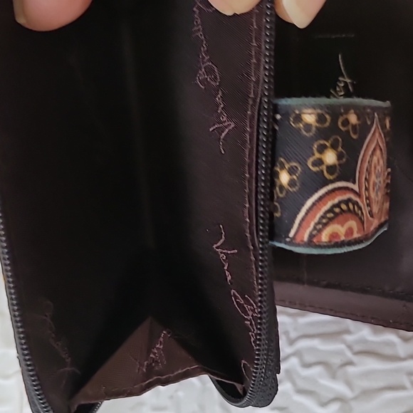 Vera Bradley KENSINGTON RETIRED Wallet - Pasley Black, Brown, Blue Yellow - Picture 11 of 11